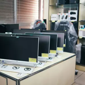 Офисные мониторы российских производителей от АЛЛДИСПЛЕЙ